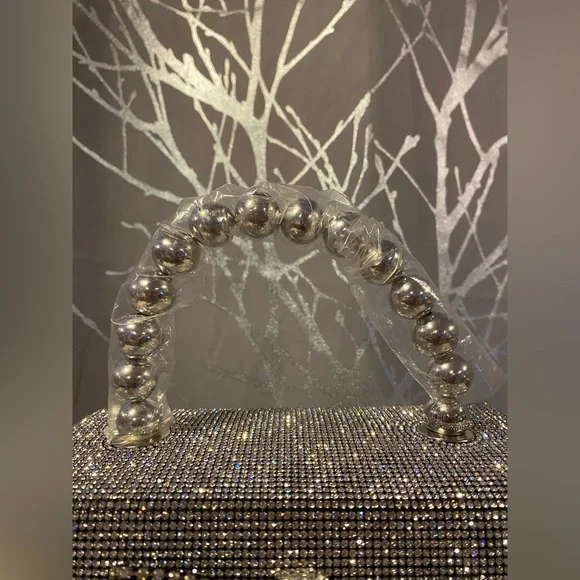 BNWT Bling Rhinestone Trendy Bow Elegant Evening Bag
